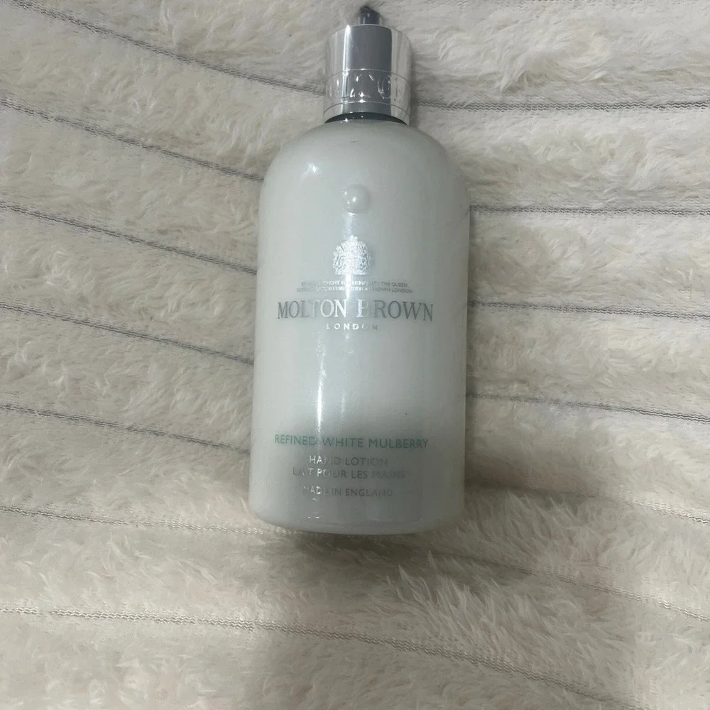 Molton Brown White Mulberry Hand Lotion 10oz -‎ New (Missing Nozzle)